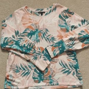 EUC Women's Zac & Rachel Top